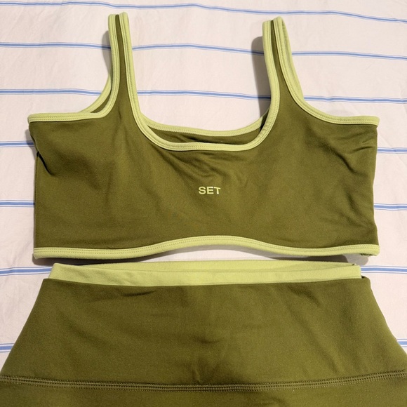 Set Active Green Two-Tone Formcloud - Picture 2 of 4